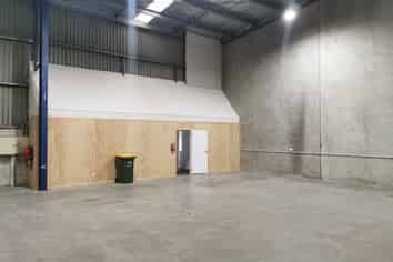 High Stud Takanini Warehouse