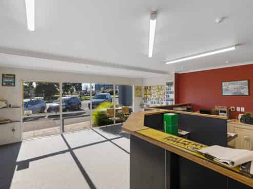 Split-Risk Investment on Prime Arterial Route