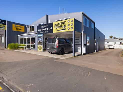 Split-Risk Investment on Prime Arterial Route