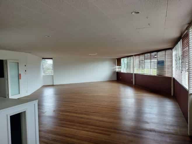 High profile commercial space