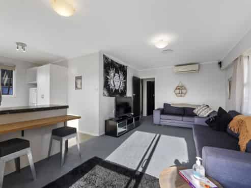 251B Courtenay Street, Strandon