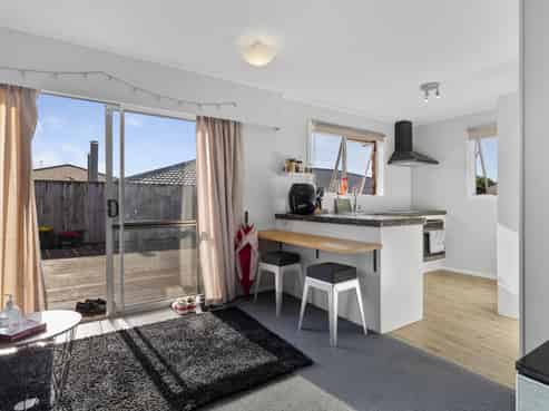 251B Courtenay Street, Strandon