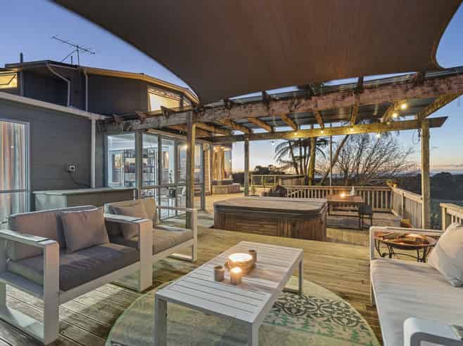 647 Plymouth Road, Koru