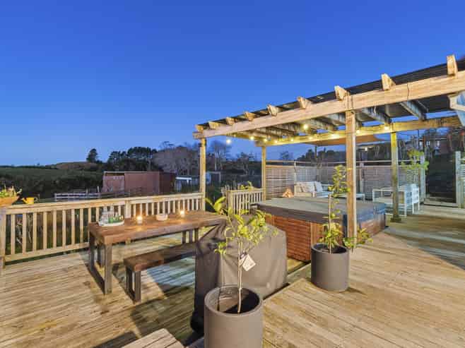 647 Plymouth Road, Koru