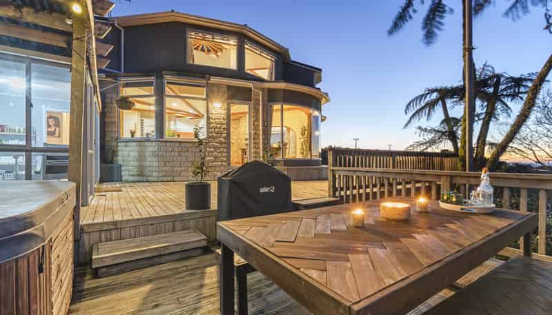 647 Plymouth Road, Koru