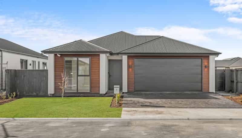 21 Adamite Drive, ROLLESTON