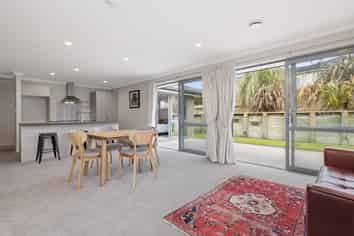 36 Mortlake Heights, Pyes Pa