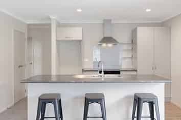 36 Mortlake Heights, Pyes Pa