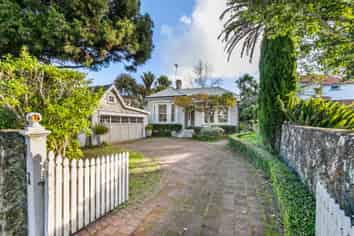 133 Owens Road, Epsom