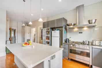 133 Owens Road, Epsom