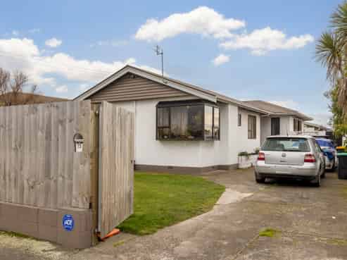 73 Hargood Street, Woolston