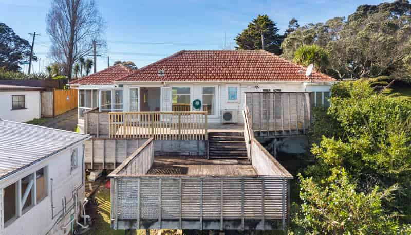 255 Titirangi Road, New Lynn