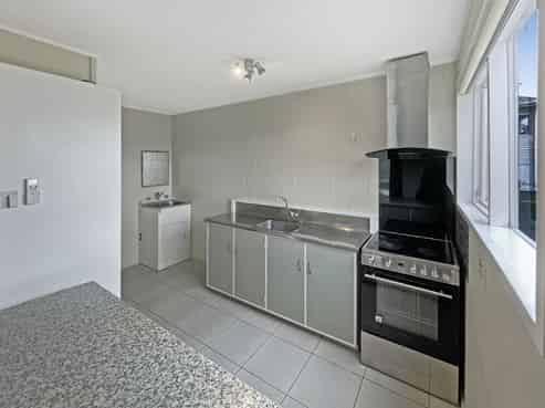B/10 Camellia Terrace , Maungaraki