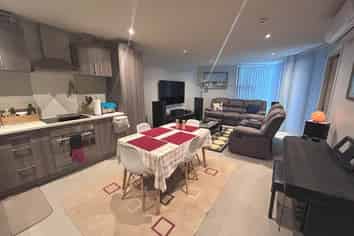 205B/3 Rose Garden Lane, Albany