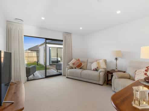 16 Paradise Way, Halswell