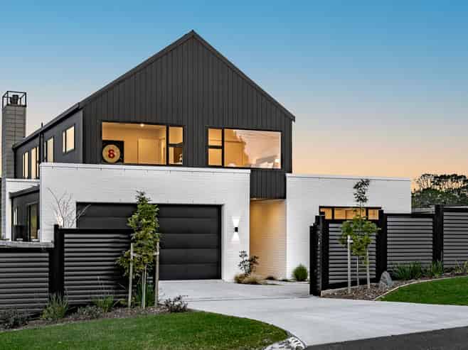 39 Elliot Street, Riverhead