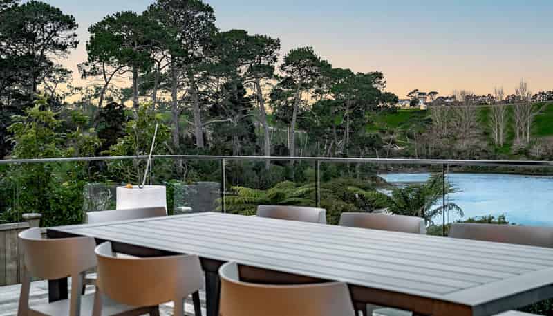 39 Elliot Street, Riverhead