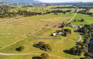 142 Roger Road, Taheke