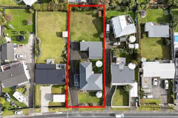1006 Whangaparoa Road, Tindalls Beach