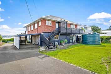 1006 Whangaparoa Road, Tindalls Beach