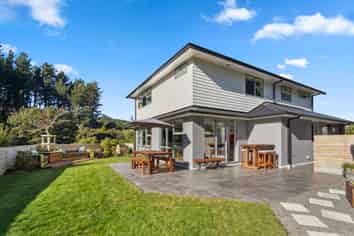 72 Riverstone Drive, Riverstone Terraces