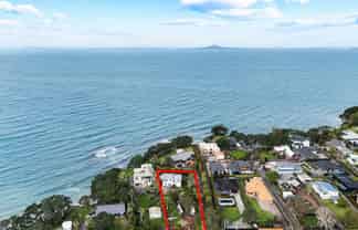 893 Whangaparoa Road, Manly