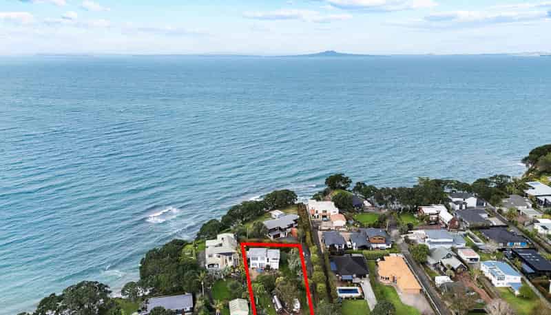 893 Whangaparoa Road, Manly