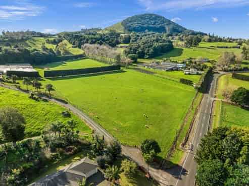 114 Newton Road, Maungatapere