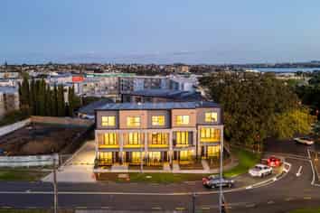 4/70 Killarney Street, Takapuna
