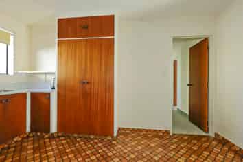 2/500 Avenue Road West, Hastings