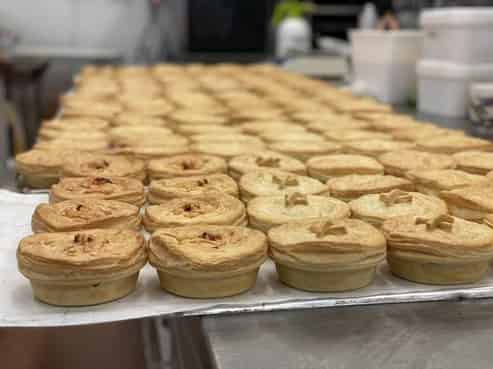 Bakery Cafe in Top Location, $11K/ Week