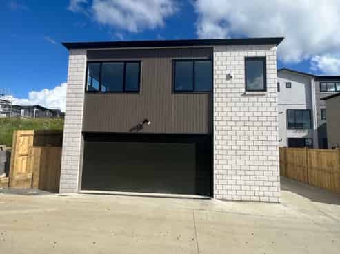 11 Rathmines Road, Flat Bush