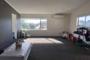 259 Hillsborough Rd, Hillsborough