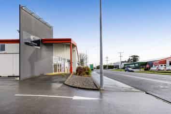 Prime Location – Massive Scope & Versatility