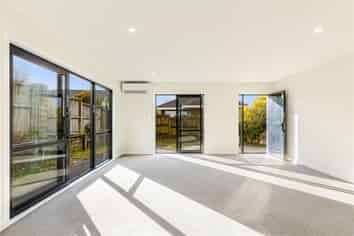 12A Bluefin Way, West Harbour