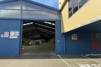 Large Scale Industrial Premises For Lease