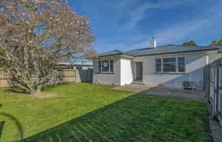 56 Shamrock Street, Takaro