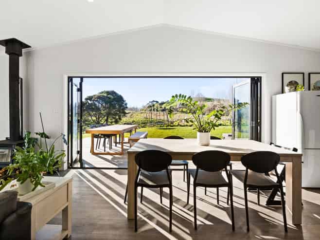 2480 Kahuranaki Road, Elsthorpe