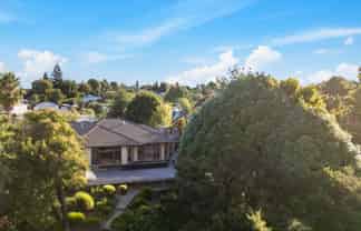 15 Elliot Street, Riverhead