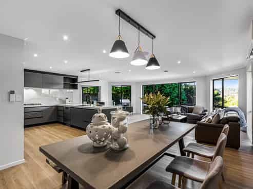 15 Elliot Street, Riverhead