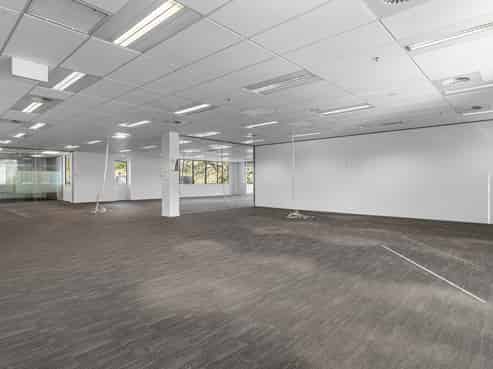 Office with river views + parking