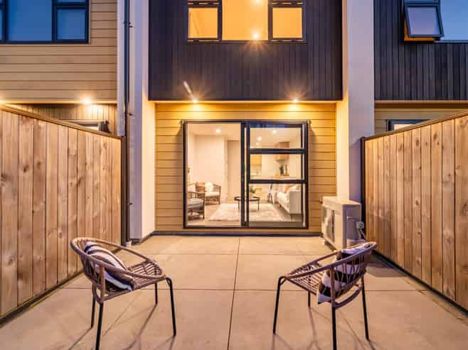 7/240 Stokes Valley Road, Stokes Valley