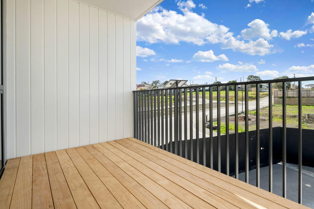 Beautiful & Brand New 2-3bed Move In Now - Więcej