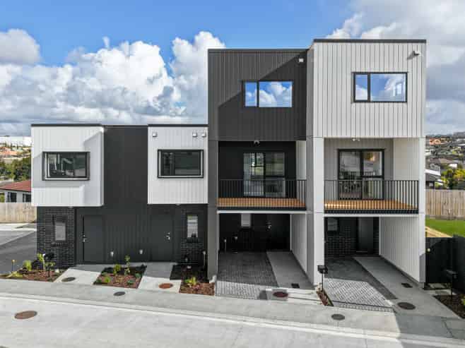 28, 30, 32 Kanapa Road, Northcross