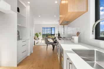 28, 30, 32 Kanapa Road, Northcross