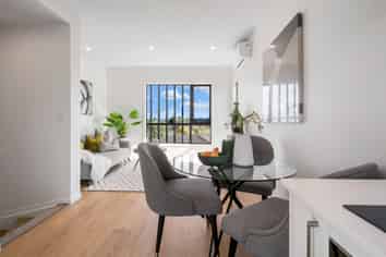 28, 30, 32 Kanapa Road, Northcross