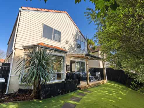 4b Voyager Drive, Gulf Harbour