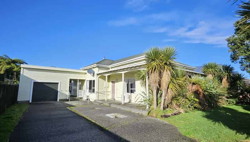 19 Palmerston Street, Greymouth