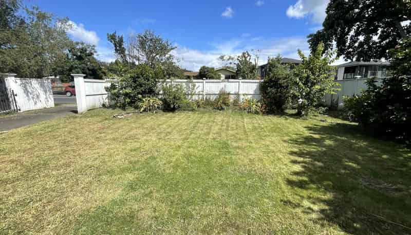 57 Beach Road, Papakura