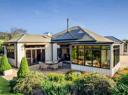 37 Burwood Road, Tikitere